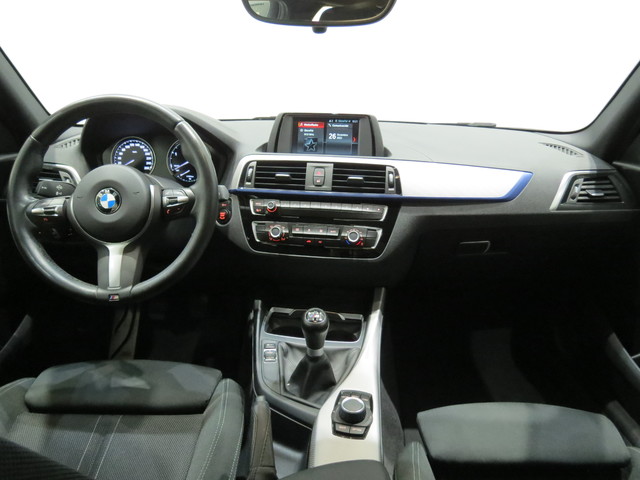 BMW Serie 1 118d color Gris. Año 2019. 110KW(150CV). Diésel. En concesionario EL VERGER Automoviles Fersan, S.A. de Alicante