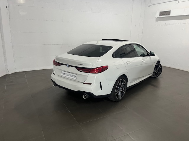 BMW Serie 2 218d Gran Coupe color Blanco. Año 2022. 110KW(150CV). Diésel. En concesionario Amiocar S.A. de Coruña