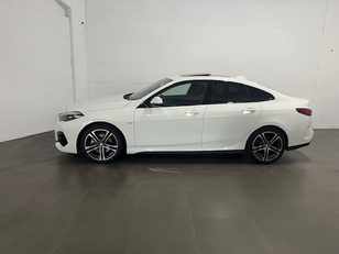 Fotos de BMW Serie 2 218d Gran Coupe color Blanco. Año 2022. 110KW(150CV). Diésel. En concesionario Amiocar S.A. de Coruña