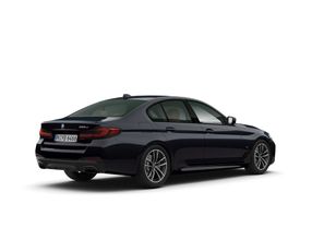 Fotos de BMW Serie 5 520d color Negro. Año 2022. 140KW(190CV). Diésel. En concesionario Motri Motor Jaén de Jaén