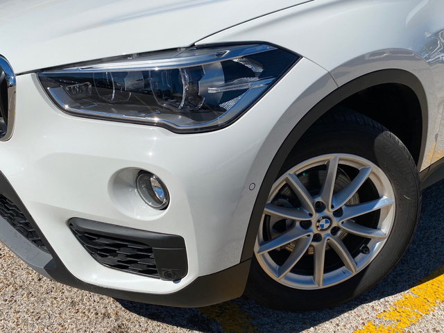 BMW X1 sDrive18d color Blanco. Año 2019. 110KW(150CV). Diésel. En concesionario Auto Premier, S.A. - ALCALÁ DE HENARES de Madrid