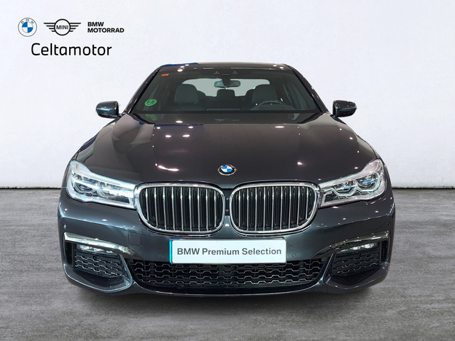 BMW Serie 7 730d color Gris. Año 2018. 195KW(265CV). Diésel. En concesionario Celtamotor Lalín de Pontevedra