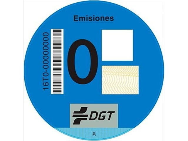 BMW iX2 xDrive30 color Blanco. Año 2024. 230KW(313CV). Eléctrico. En concesionario Tormes Motor de Salamanca