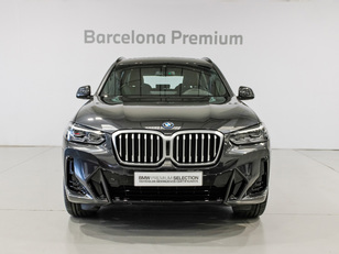 Fotos de BMW X3 xDrive30e color Gris. Año 2023. 215KW(292CV). Híbrido Electro/Gasolina. En concesionario Barcelona Premium -- GRAN VIA de Barcelona
