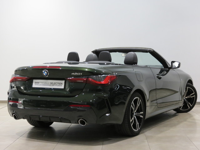 BMW Serie 4 420i Cabrio color Verde. Año 2022. 135KW(184CV). Gasolina. En concesionario DIGITAL Automoviles Fersan, S.A. de Alicante