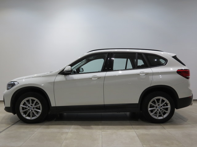 BMW X1 sDrive18d color Blanco. Año 2020. 110KW(150CV). Diésel. En concesionario GANDIA Automoviles Fersan, S.A. de Valencia