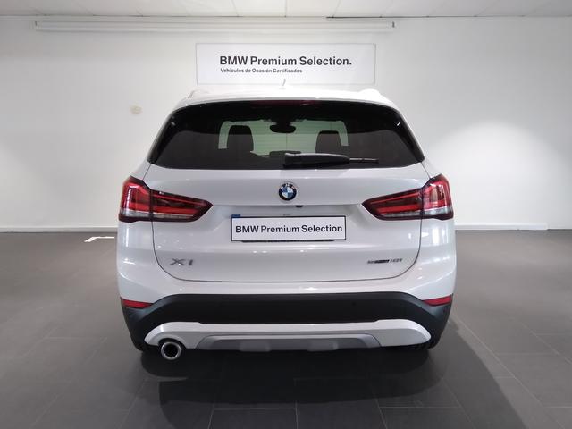 BMW X1 sDrive18i color Blanco. Año 2022. 103KW(140CV). Gasolina. En concesionario Automotor Premium Marbella - Málaga de Málaga