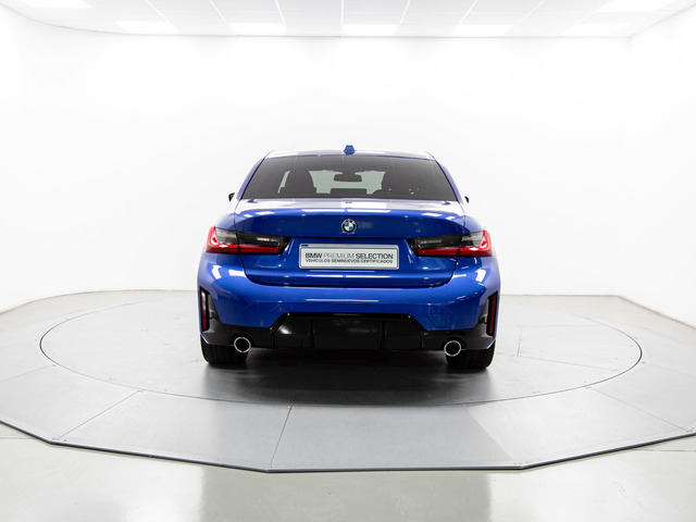 BMW Serie 3 318d color Azul. Año 2023. 110KW(150CV). Diésel. En concesionario Móvil Begar Alicante de Alicante