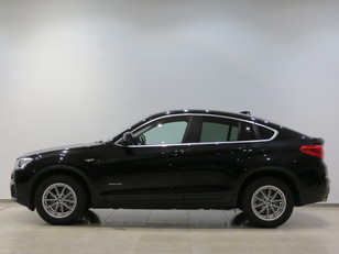 Fotos de BMW X4 xDrive20i color Negro. Año 2018. 135KW(184CV). Gasolina. En concesionario GANDIA Automoviles Fersan, S.A. de Valencia