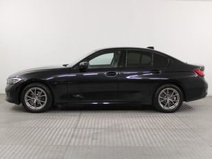 Fotos de BMW Serie 3 318d color Negro. Año 2020. 110KW(150CV). Diésel. En concesionario Augusta Aragon S.A. de Zaragoza