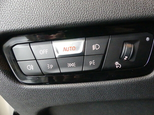 BMW Serie 3 318d color Blanco. Año 2024. 110KW(150CV). Diésel. En concesionario Enekuri Motor de Vizcaya