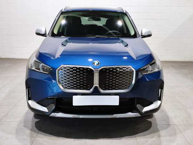 BMW iX1 eDrive20 color Azul. Año 2021. 150KW(204CV). Eléctrico. En concesionario MOTOR MUNICH S.A.U  - Terrassa de Barcelona