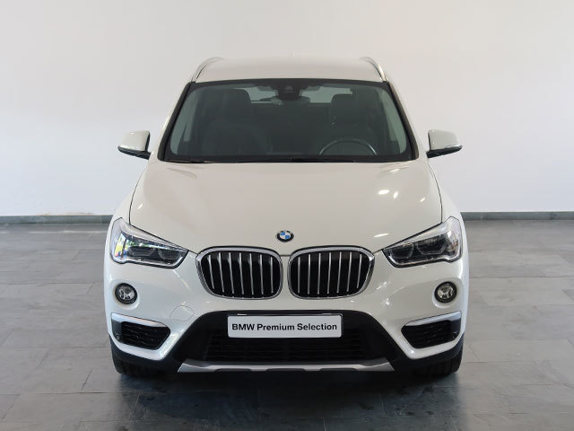 BMW X1 sDrive18d color Blanco. Año 2018. 110KW(150CV). Diésel. En concesionario Autogal de Ourense