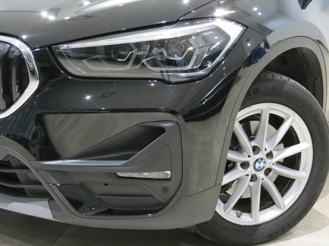 BMW X1 sDrive18d color Negro. Año 2020. 110KW(150CV). Diésel. En concesionario GANDIA Automoviles Fersan, S.A. de Valencia