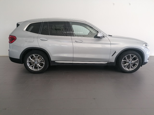 BMW X3 xDrive20d color Gris Plata. Año 2020. 140KW(190CV). Diésel. En concesionario Adler Motor S.L. TOLEDO de Toledo