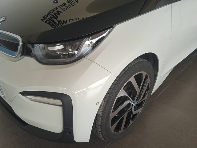 BMW i3 120Ah color Blanco. Año 2019. 125KW(170CV). Eléctrico. En concesionario ALBAMOCION CIUDAD REAL  de Ciudad Real