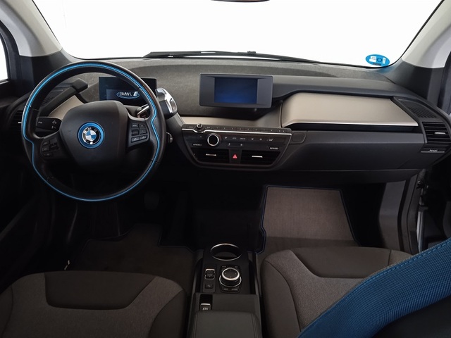 BMW i3 120Ah color Blanco. Año 2019. 125KW(170CV). Eléctrico. En concesionario ALBAMOCION CIUDAD REAL  de Ciudad Real