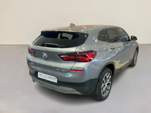 BMW X2 sDrive18i color Gris. Año 2024. 103KW(140CV). Gasolina. En concesionario Automotor Costa, S.L.U. de Almería