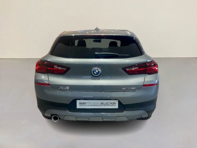 BMW X2 sDrive18i color Gris. Año 2024. 103KW(140CV). Gasolina. En concesionario Automotor Costa, S.L.U. de Almería