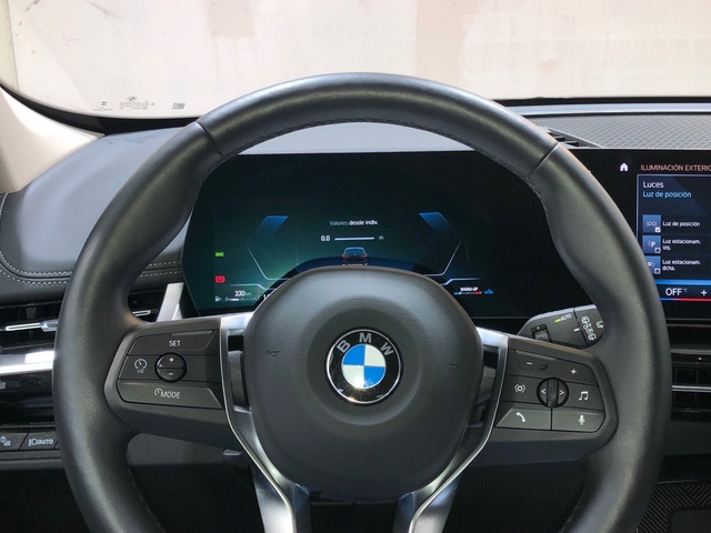 BMW X1 sDrive18d color Negro. Año 2022. 110KW(150CV). Diésel. En concesionario Movilnorte El Plantio de Madrid