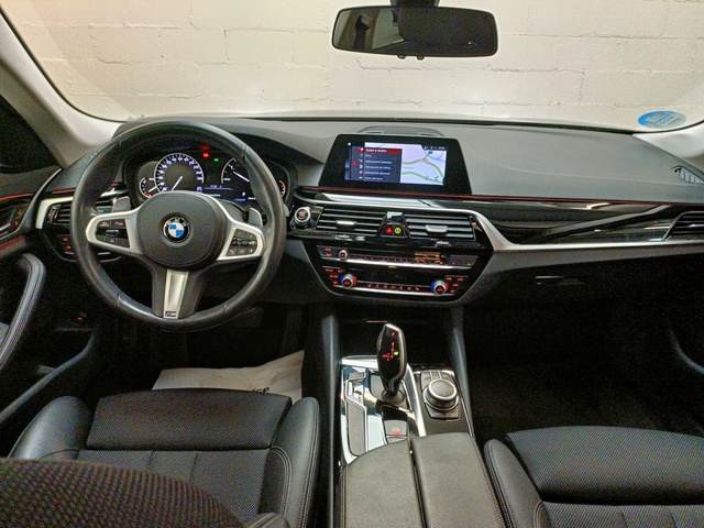 BMW Serie 5 520d color Negro. Año 2020. 140KW(190CV). Diésel. En concesionario Autoberón de La Rioja