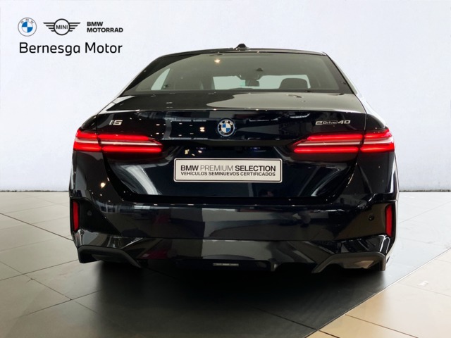 BMW i5 eDrive40 250 kW (340 CV)