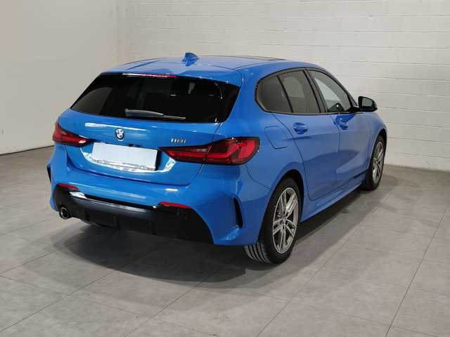 BMW Serie 1 118i color Azul. Año 2024. 103KW(140CV). Gasolina. En concesionario MOTOR MUNICH S.A.U  - Terrassa de Barcelona
