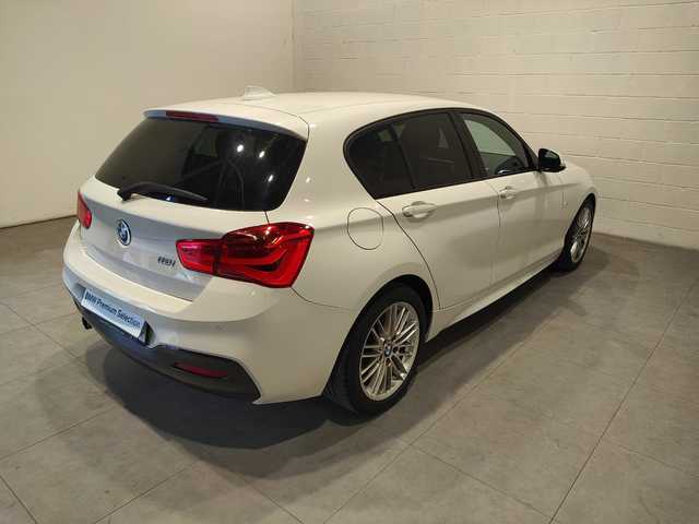 BMW Serie 1 118i color Blanco. Año 2019. 100KW(136CV). Gasolina. En concesionario MOTOR MUNICH S.A.U  - Terrassa de Barcelona