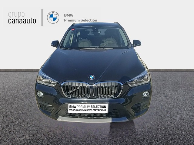 BMW X1 sDrive18d color Negro. Año 2018. 110KW(150CV). Diésel. En concesionario CANAAUTO - TACO de Sta. C. Tenerife