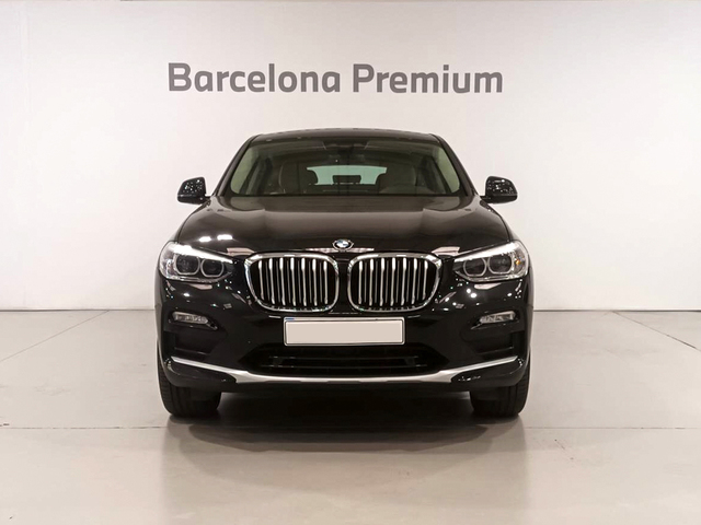 BMW X4 xDrive20d color Negro. Año 2019. 140KW(190CV). Diésel. En concesionario Barcelona Premium -- GRAN VIA de Barcelona