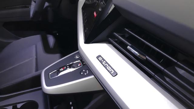 Audi Q4 e-tron Advanced 40 e-tron 150 kW (204 CV)
