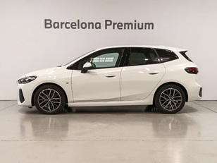 Fotos de BMW Serie 2 218d Active Tourer color Blanco. Año 2022. 110KW(150CV). Diésel. En concesionario Barcelona Premium -- GRAN VIA de Barcelona