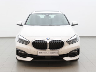 Fotos de BMW Serie 1 118d color Blanco. Año 2021. 110KW(150CV). Diésel. En concesionario Augusta Aragon S.A. de Zaragoza