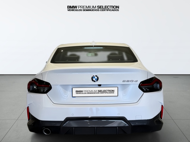 BMW Serie 2 220d Coupe color Blanco. Año 2022. 140KW(190CV). Diésel. En concesionario Automotor Premium Viso - Málaga de Málaga