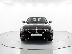 Fotos de BMW X1 sDrive18d color Negro. Año 2021. 110KW(150CV). Diésel. En concesionario Móvil Begar Alicante de Alicante