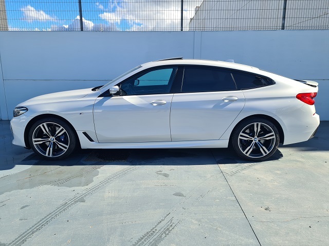 BMW Serie 6 630d Gran Turismo color Blanco. Año 2021. 210KW(286CV). Diésel. En concesionario Movitransa Cars Huelva de Huelva