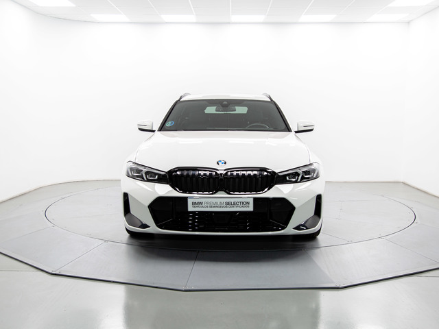 BMW Serie 3 318d Touring color Blanco. Año 2023. 110KW(150CV). Diésel. En concesionario Móvil Begar Alicante de Alicante