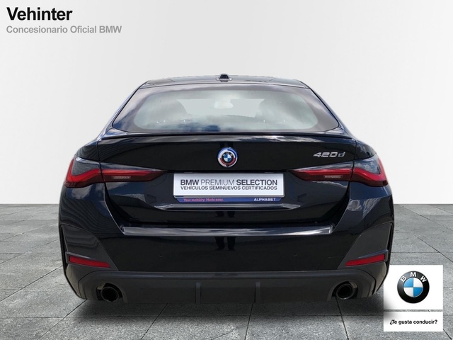 BMW Serie 4 420d Gran Coupe color Negro. Año 2022. 140KW(190CV). Diésel. En concesionario Momentum S.A. de Madrid