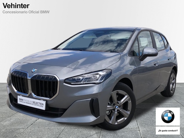 BMW Serie 2 218d Active Tourer color Gris. Año 2022. 110KW(150CV). Diésel. En concesionario Momentum S.A. de Madrid