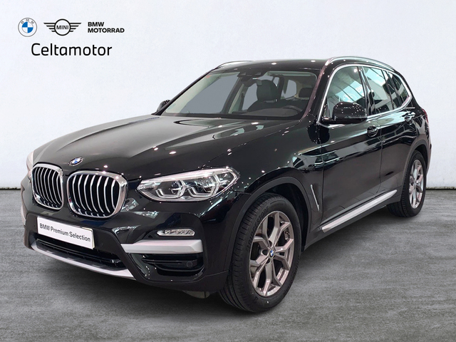 BMW X3 xDrive20d color Negro. Año 2018. 140KW(190CV). Diésel. En concesionario Celtamotor Lalín de Pontevedra