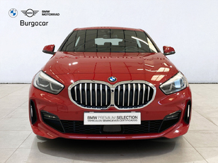 Fotos de BMW Serie 1 118d color Rojo. Año 2020. 110KW(150CV). Diésel. En concesionario Burgocar (Bmw y Mini) de Burgos