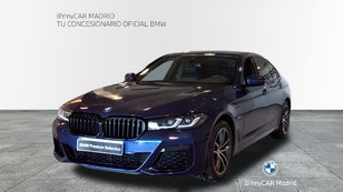 Fotos de BMW Serie 5 530e color Azul. Año 2022. 215KW(292CV). Híbrido Electro/Gasolina. En concesionario BYmyCAR Madrid - Alcalá de Madrid