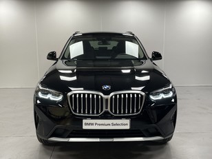Fotos de BMW X3 sDrive18d color Negro. Año 2023. 110KW(150CV). Diésel. En concesionario Maberauto de Castellón