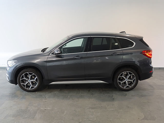 BMW X1 sDrive16d color Gris. Año 2019. 85KW(116CV). Diésel. En concesionario Autogal de Ourense