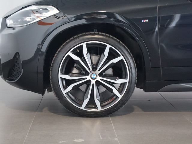 BMW X2 sDrive18d color Negro. Año 2022. 110KW(150CV). Diésel. En concesionario Pruna Motor, S.L de Barcelona