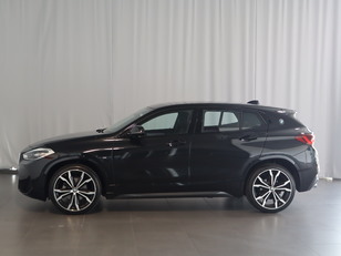 Fotos de BMW X2 sDrive18d color Negro. Año 2022. 110KW(150CV). Diésel. En concesionario Pruna Motor, S.L de Barcelona