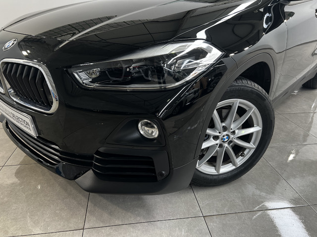 BMW X2 sDrive18i color Negro. Año 2018. 103KW(140CV). Gasolina. En concesionario Movitransa Cars Jerez de Cádiz