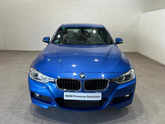 BMW Serie 3 320d color Azul. Año 2018. 140KW(190CV). Diésel. En concesionario MOTOR MUNICH S.A.U  - Terrassa de Barcelona