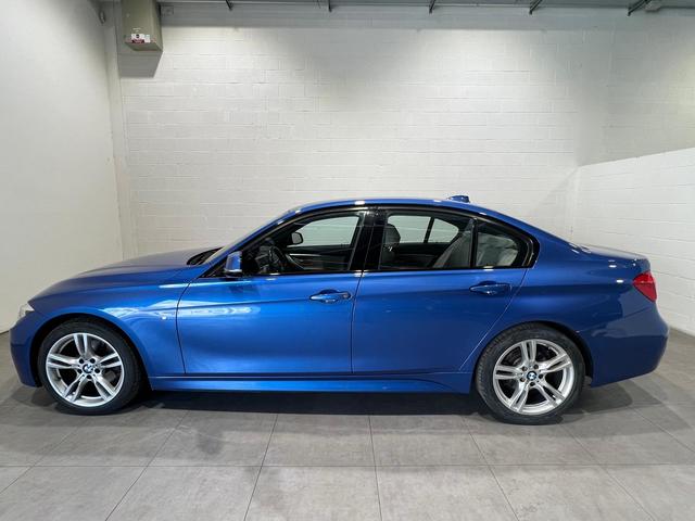 BMW Serie 3 320d color Azul. Año 2018. 140KW(190CV). Diésel. En concesionario MOTOR MUNICH S.A.U  - Terrassa de Barcelona