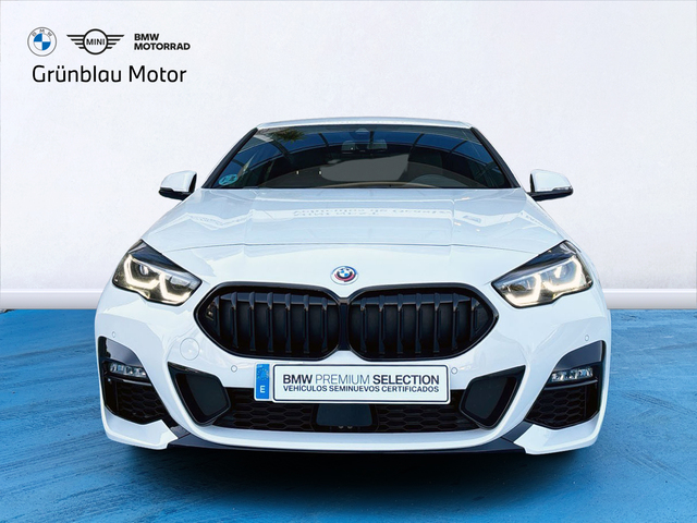 BMW Serie 2 218d Gran Coupe color Blanco. Año 2022. 110KW(150CV). Diésel. En concesionario Grünblau Motor (Bmw y Mini) de Cantabria